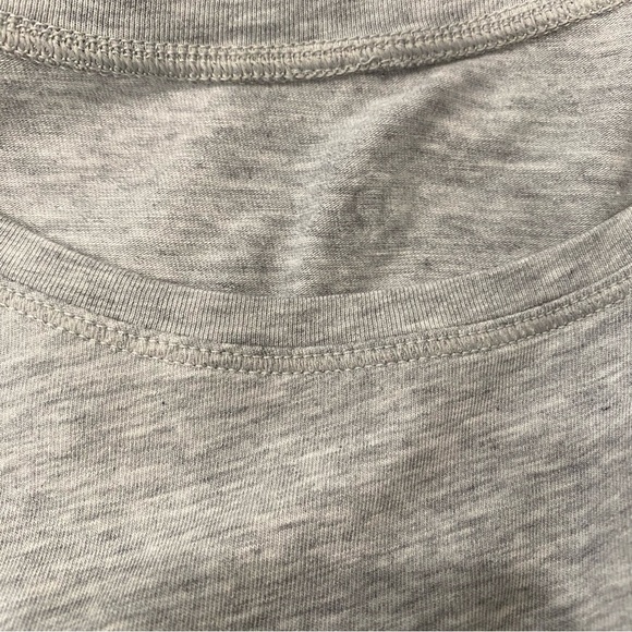 Lululemon To The Point Long Sleeve Heathered Core Light Grey Size 10* Womens - Picture 10 of 12